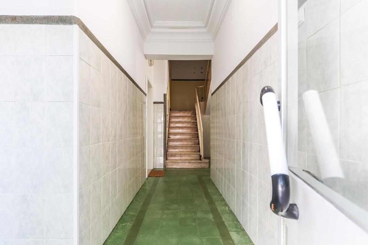 Vita Portucale ! Moscavide Casa Branca W/ Terrace Lisboa 外观 照片